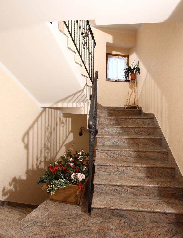 Residence Cime D'Oro Андало Екстериор снимка